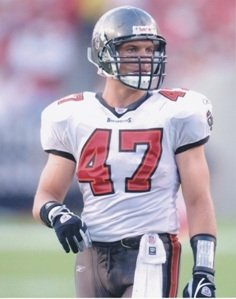 John Lynch Unsigned Tampa Bay Bucs 8x10 inch Photo