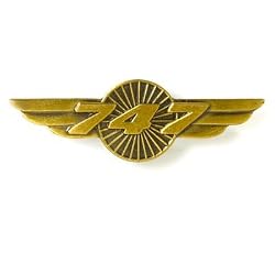 747 Wings Pin