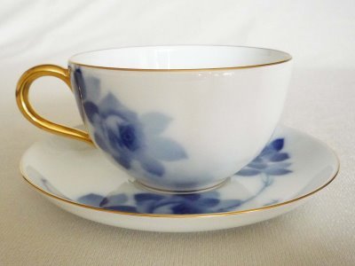 Cover image : カフェオレカップ&ソーサー ブルーローズ
