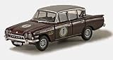 Review Vanguards VA03507 / Ford Consul Classic 315 (Top Hat Racing) in Burgundy (1:43 scale) Diecast Model Car