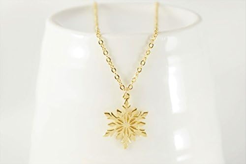 snowflake necklace, gold winter necklace gift, winter wedding necklace, dainty nature necklace, winter necklace, winter wedding, dainty