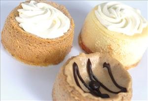 3 Mini Cheesecakes by The Berry Factory