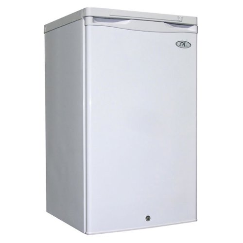 Sunpentown UF-311W Energy Star 3-Cubic-Foot Upright Freezer, White