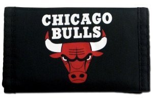 Caseys Distributing 2499499604 Chicago Bulls Nylon Trifold Wallet