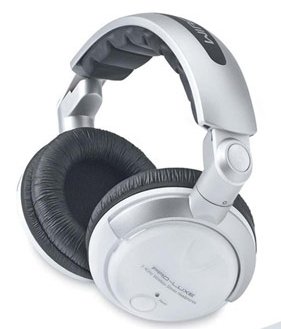 Compucessory Digital Wireless Full-Size Stereo Headphones CCS59226