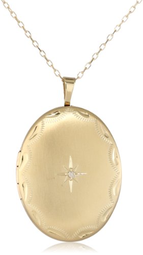 Momento Lockets Gold Over Silver Diamond Oval Shaped Locket Diamond Necklace (.01 cttw)