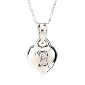14k White Gold Diamond Heart Keyhole Pendant (.04 cttw, J Color, I2 Clarity), 18