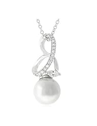 Royalty Pearl Pendant Necklace