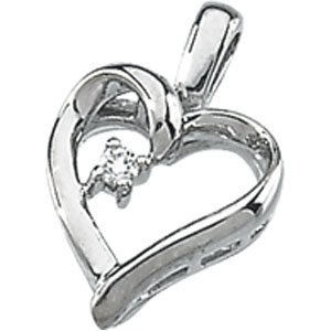 14K White Gold Diamond Heart Pendant 14K White Gold Diamond Heart Pendant