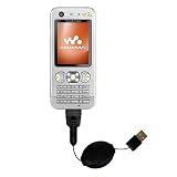 Einziehbares USB Kabel f�r Sony Ericsson w890c mit Hot Sync und aufladen Einsatzm�glichkeiten  von Gomadic mit TipExchange Technology