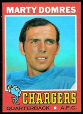 1971 Topps Regular (Football) Card# 66 Marty Domres of the San Diego Chargers Ex Condition