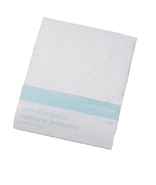 Anti-allergenic mattress protector cot
