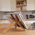 FOLD-AWAY BOOK REST