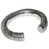 Womens Cuff Bracelet Sterling Silver Jewelry from India 2.3 inches (brclt175)