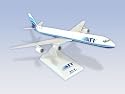 Skymarks ATI DC-8 1/200 desktop model