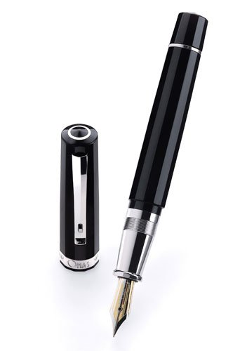 Omas Arte Italiana Black w Silver Trim Paragon Medium Point Fountain Pen - O02A0043-M
