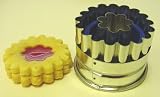 Kaiser Bakeware Linzer Cookie Cutter - Fluted Flower