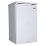 Sunpentown UF-311W Energy Star 3-Cubic-Foot Upright Freezer, White