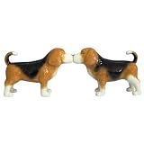 Kissing Beagles Kissing Salt & Pepper Shakers Set