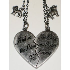 Twilight Movie - Lion and Lamb Broken Heart Necklace Set