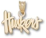 NCAA Nebraska Cornhuskers � Huskers � 3 / 8 � Pendant - B0009R9Q...