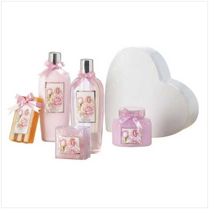 Rose Bath Gift Set in Heart shaped Box