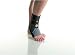 Rehband 7770 Sprunggelenkbandage CORELINE   aus der neuen CORELINE Serie Wirkung:unterst�tzt die 
muskul�re Stabilisierung des Sprunggelenkswirkt schmerzlindernd bei �berlastung und nach 
traumatischen Ereignissen w�rmt das Sprunggelenk reduziert �dembildungMaterial:Materialmix aus 5 mm 
Neopren der neuesten Generation in den Farben Grau und Schwarz2 strapazierf�hige Klettverschl�sse 
f�r lange HaltbarkeitDie Sprunggelenkbandage ist in den Gr��en XS / S / M / L /XL erh�ltlich:Die 
richtige Bandagengr��e ermitteln Sie anhand Ihrer Schuhgr��e: Gr��eSchuhgr��e       XS  35 - 37      
S  37 - 39      M  39 - 41      L  41 - 43      XL  43 - 46LEIDENSCHAFT F�R DEN SPORT! DAS IST 
REHBAND!