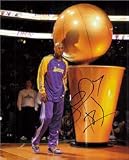 Signed Odom, Lamar (Los Angeles Lakers) 8x10 Photo