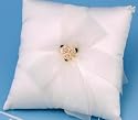 Beverly Clark 109BI Hearts and Roses Ring Pillow - Ivory