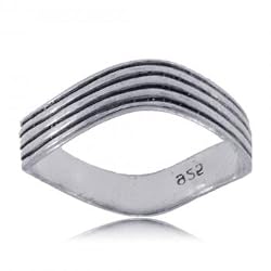 Ladies Wavy Thumb Ring in Sterling Silver