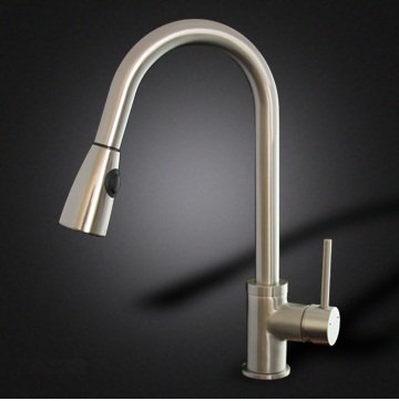 Moda Collection Mina One Handle Single Hole Twist Kitchen Faucet Lucasnee23bee9