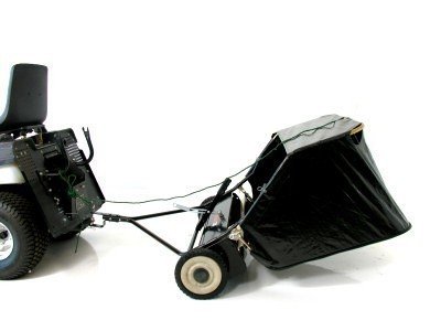 Balai ramasseur Trainé 92 cm pour tondeuse auto portée ( Livraison gratuite )