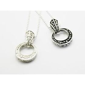 【クリックで詳細表示】アラベスクムーン シルバーペンダント(ブラックのみ)