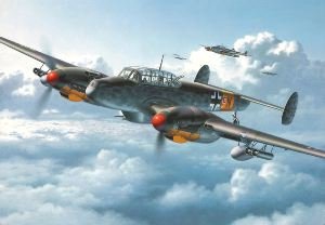Childrens Toyshop  Spielwaren : Revell Modellbausatz 04530 - Messerschmitt Bf 110 G-2/R3 im Maßstab 1:48