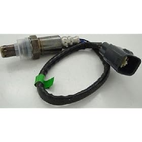 03 04 Toyota Front Denso Oxygen Sensor 2344800 8946513030 Corolla Matrix: Automotive