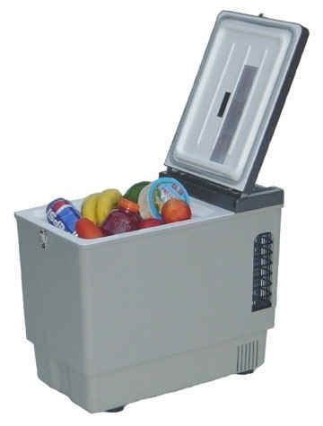 Engel MT27F-U1 AC/DC Fridge Freezer