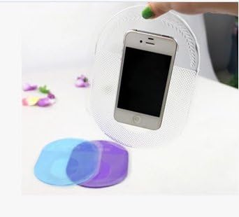 Car non-slip mat, simple and easy mat, can be used to put your perfume bottles ( design is random )