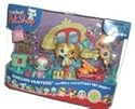 Littlest Pet Shop Figures Themed Playset Bargain Hunters (Pet Shopping) with Grey Cat, Dog & Pink Hummingbird