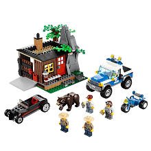 LEGO City Exclusive Set #4438 Robbers Hideout