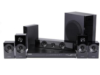 Samsung 5.1 Channel 3D Blu-ray 1000-watt Home Theater System with Built-in Wi-fi, and Wireless Rear Speakers + 3d Blu-ray Disc Player and Ipod Dock .