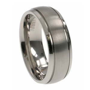 Titanium Ring comfort fit. Width: 7mm