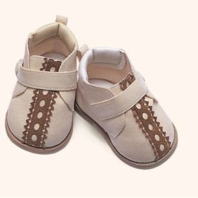 Beige Leather Shoes for 20 or 22 inch Adora dolls