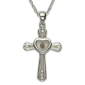 31ycXP9OTLL. SL500 AA300  What  to Consider When Deciding to Buy Cross Necklaces for Women