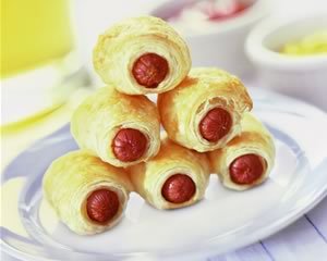 Franks in a Blanket by artiko