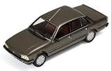 Review IXO CLC166 / Peugeot 505 GTi Berlina (1984) in Metallic Grey (1:43 scale) Diecast Model Car