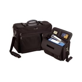 LIGHTPAK - Boardcase/ Pilot case "THE FLIGHT", noir en polyester, bandouili�re incl., fonction Overnight, grand compartiment principal, compartiment avec fermetur