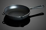 Review Staub 221923 / Staub Honeycomb Skillet - 8