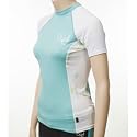 O'Neill womens print short sleeve rashguard: Lycra shirt with 50+ UV protection