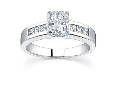 0.83 CT CUSHION DIAMOND PLATINUM RING NEW