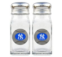 New York Yankees MLB Salt and Pepper Shakers